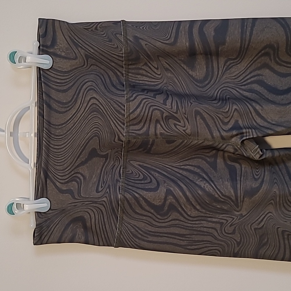 Beyond Yoga Olive Green Marbled Pant